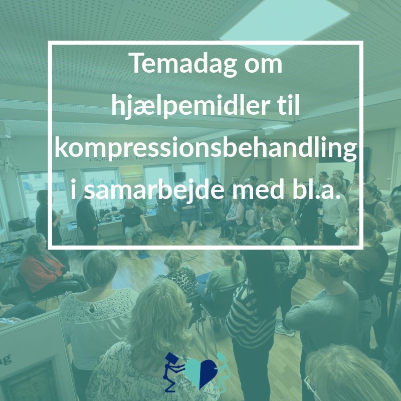 Billede der viser stemningen ved temadag om hjælpemidler til kompressionsbehandlinger. Mange deltagere optagede af demo af hjælpemidler